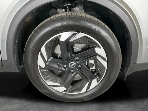 Thumbnail image for the Nissan Qashqai 1.5 h e-POWER N-Connecta