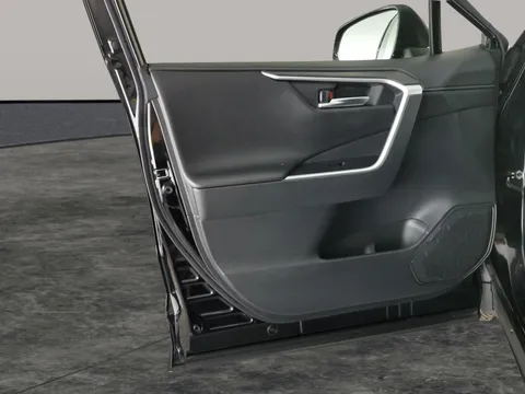 Thumbnail image for the Toyota RAV4 2.5 VVT-h GPF Design    CVT