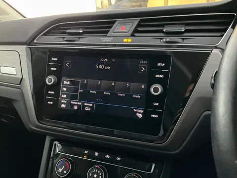 Thumbnail image for the Volkswagen Touran 1.6 TDI SE