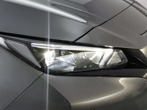 Thumbnail image for the Nissan LEAF 59kWh e+ Tekna