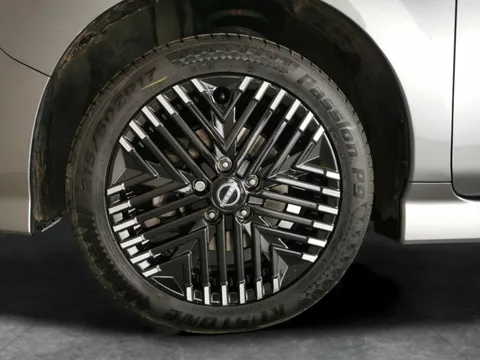 Thumbnail image for the Nissan LEAF 59kWh e+ Tekna