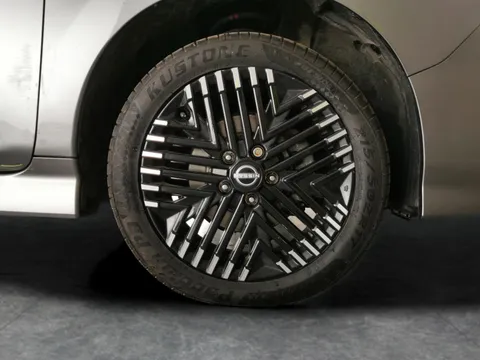 Thumbnail image for the Nissan LEAF 59kWh e+ Tekna