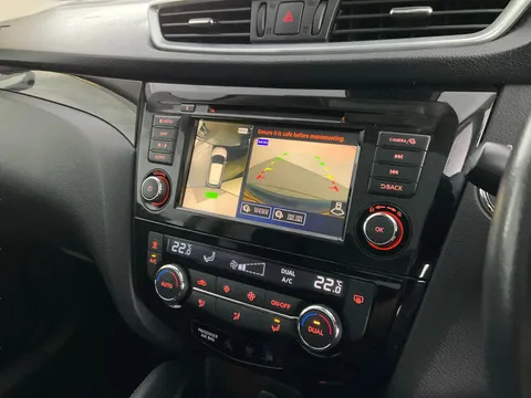 Thumbnail image for the Nissan Qashqai 1.3 DIG-T N-Connecta