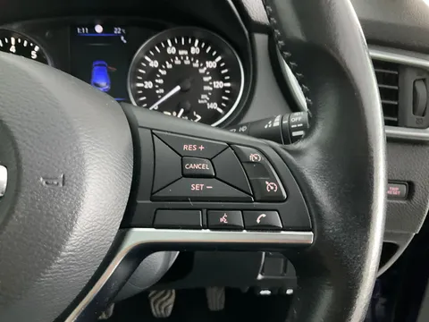 Thumbnail image for the Nissan Qashqai 1.3 DIG-T N-Connecta