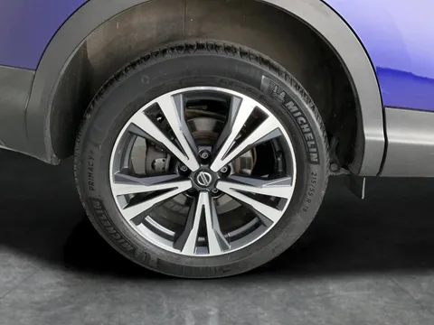 Thumbnail image for the Nissan Qashqai 1.3 DIG-T N-Connecta
