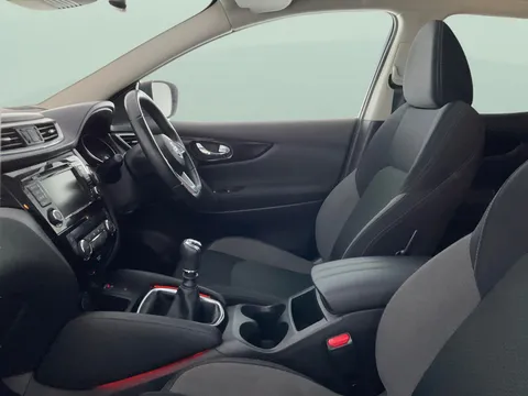 Thumbnail image for the Nissan Qashqai 1.3 DIG-T N-Connecta