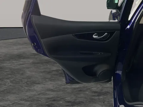 Thumbnail image for the Nissan Qashqai 1.3 DIG-T N-Connecta