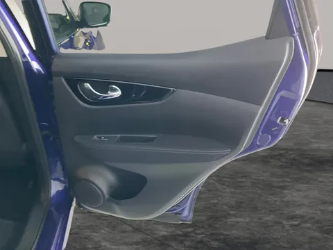 Thumbnail image for the Nissan Qashqai 1.3 DIG-T N-Connecta