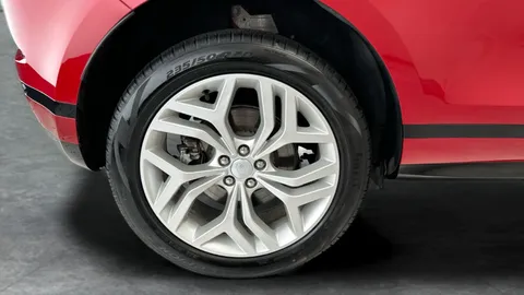 Thumbnail image for the Land Rover Range Rover Evoque 1.5 P300e 12.2kWh R-Dynamic SE   Plug-in  4WD
