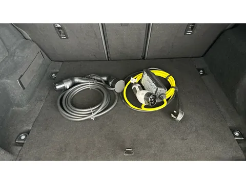 Thumbnail image for the Land Rover Range Rover Evoque 1.5 P300e 12.2kWh R-Dynamic SE   Plug-in  4WD