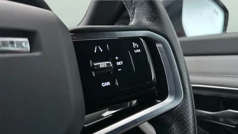 Thumbnail image for the Land Rover Range Rover Evoque 1.5 P300e 12.2kWh R-Dynamic SE   Plug-in  4WD