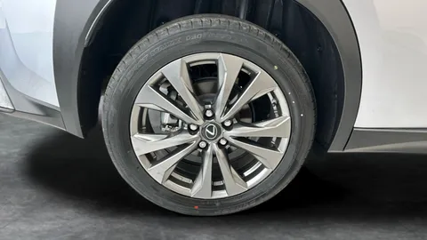 Thumbnail image for the Lexus Ux 2.0 250h F Sport Design    E-CVT