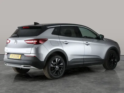 Thumbnail image for the Vauxhall Grandland X 1.2 Turbo SRi Nav