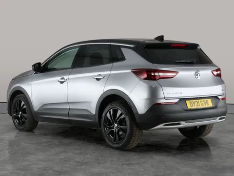 Thumbnail image for the Vauxhall Grandland X 1.2 Turbo SRi Nav