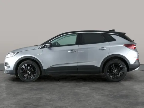 Thumbnail image for the Vauxhall Grandland X 1.2 Turbo SRi Nav
