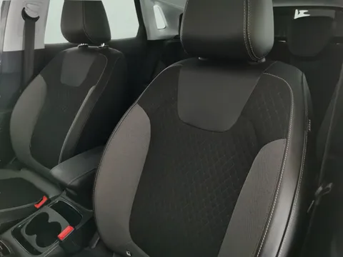 Thumbnail image for the Vauxhall Grandland X 1.2 Turbo SRi Nav