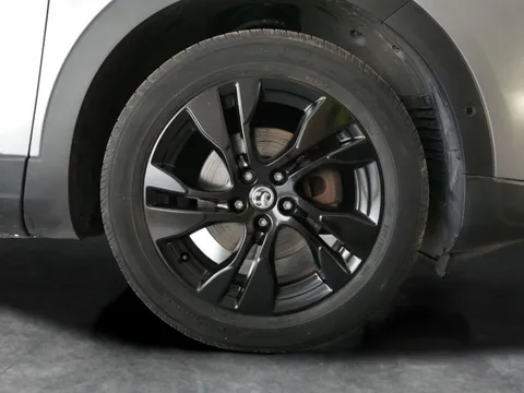 Thumbnail image for the Vauxhall Grandland X 1.2 Turbo SRi Nav