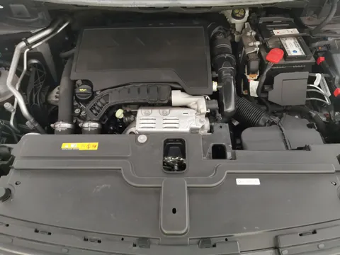 Thumbnail image for the Vauxhall Grandland X 1.2 Turbo SRi Nav