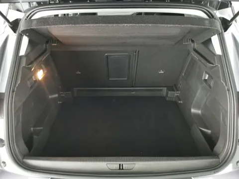 Thumbnail image for the Vauxhall Grandland X 1.2 Turbo SRi Nav