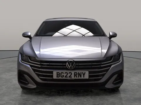 Thumbnail image for the Volkswagen Arteon 1.4 TSI 13kWh R-Line Shooting Brake  Plug-in  DSG