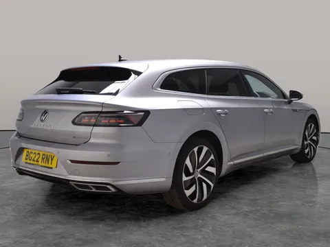 Thumbnail image for the Volkswagen Arteon 1.4 TSI 13kWh R-Line Shooting Brake  Plug-in  DSG