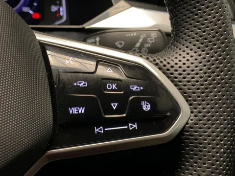 Thumbnail image for the Volkswagen Arteon 1.4 TSI 13kWh R-Line Shooting Brake  Plug-in  DSG