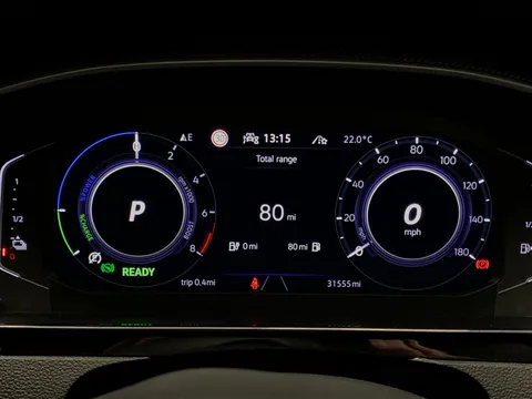 Thumbnail image for the Volkswagen Arteon 1.4 TSI 13kWh R-Line Shooting Brake  Plug-in  DSG