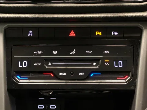Thumbnail image for the Volkswagen T-Roc 1.5 TSI Life