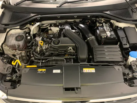 Thumbnail image for the Volkswagen T-Roc 1.5 TSI Life