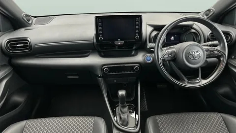 Thumbnail image for the Toyota Yaris 1.5 VVT-h Dynamic    E-CVT