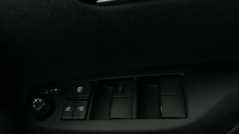 Thumbnail image for the Toyota Yaris 1.5 VVT-h Dynamic    E-CVT