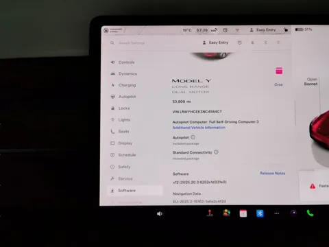 Thumbnail image for the Tesla Model Y (Dual Motor) Long Range   4WDE