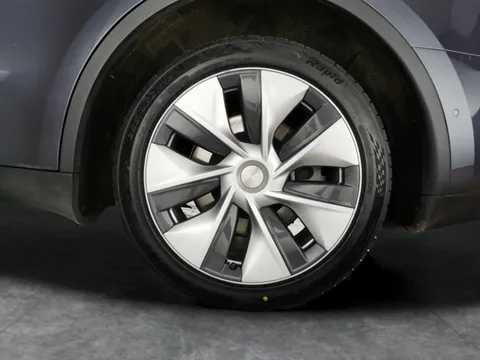 Thumbnail image for the Tesla Model Y (Dual Motor) Long Range   4WDE