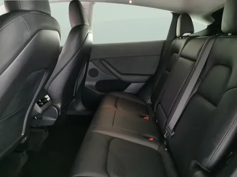 Thumbnail image for the Tesla Model Y (Dual Motor) Long Range   4WDE