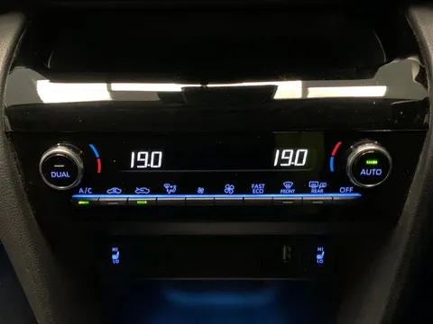 Thumbnail image for the Toyota Yaris Cross 1.5 VVT-h Excel    E-CVT