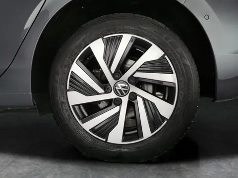 Thumbnail image for the Volkswagen Golf 1.4 TSI 13kWh Style   Plug-in  DSG