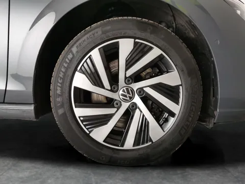 Thumbnail image for the Volkswagen Golf 1.4 TSI 13kWh Style   Plug-in  DSG