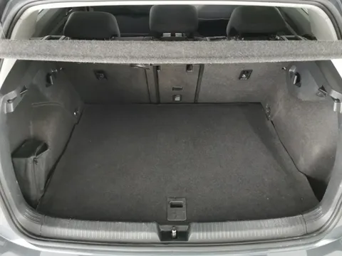 Thumbnail image for the Volkswagen Golf 1.4 TSI 13kWh Style   Plug-in  DSG