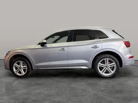 Thumbnail image for the Audi Q5 2.0 TDI 40 S line   S Tronic quattro