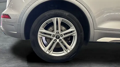 Thumbnail image for the Audi Q5 2.0 TDI 40 S line   S Tronic quattro
