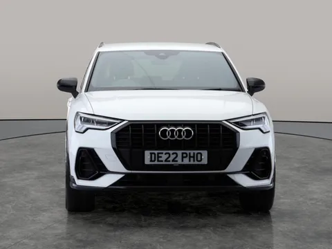 Thumbnail image for the Audi Q3 1.5 TFSI CoD 35 Black Edition