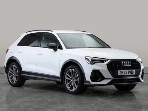 Thumbnail image for the Audi Q3 1.5 TFSI CoD 35 Black Edition