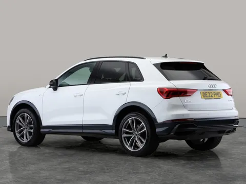 Thumbnail image for the Audi Q3 1.5 TFSI CoD 35 Black Edition