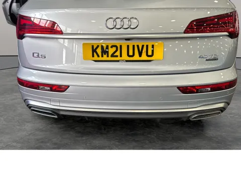 Thumbnail image for the Audi Q5 2.0 TDI 40 S line   S Tronic quattro