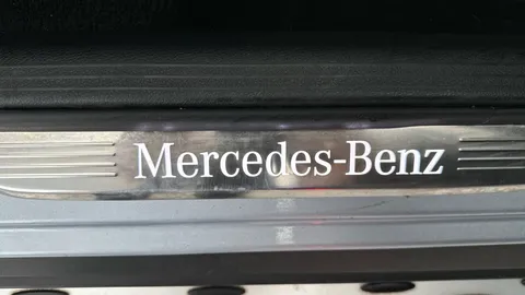 Thumbnail image for the Mercedes-Benz GLC 2.0 GLC300d AMG Line (Premium)   G-Tronic+ 4MATIC
