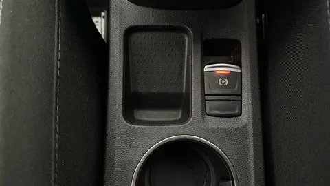 Thumbnail image for the Renault Captur 1.3 TCe Iconic Edition   EDC