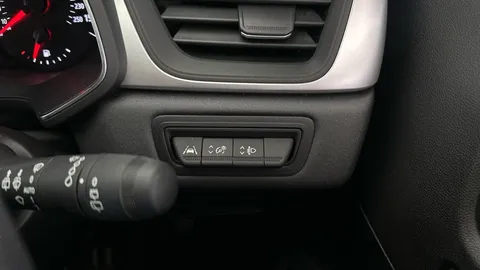 Thumbnail image for the Renault Captur 1.3 TCe Iconic Edition   EDC