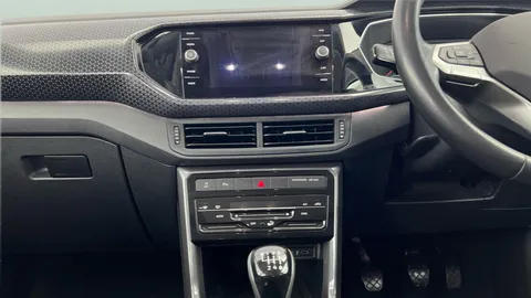 Thumbnail image for the Volkswagen T-Cross 1.0 TSI SEL