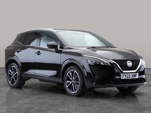 Thumbnail image for the Nissan Qashqai 1.3 DIG-T MHEV Tekna    XTRON