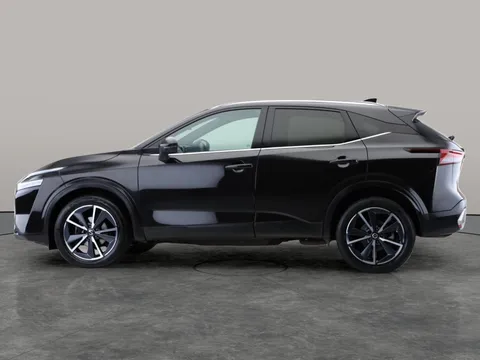 Thumbnail image for the Nissan Qashqai 1.3 DIG-T MHEV Tekna    XTRON